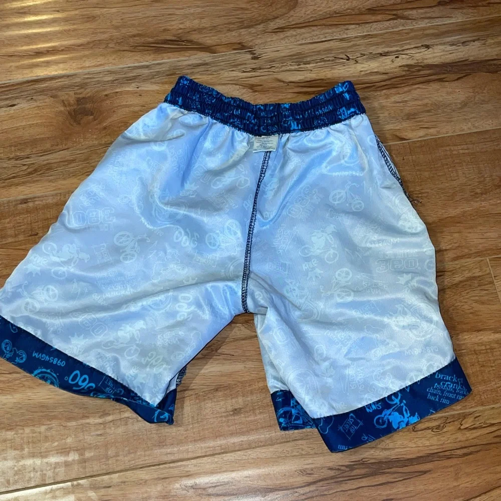 OP Boys board‎ shorts size 6/7 with motorcycles navy blue
